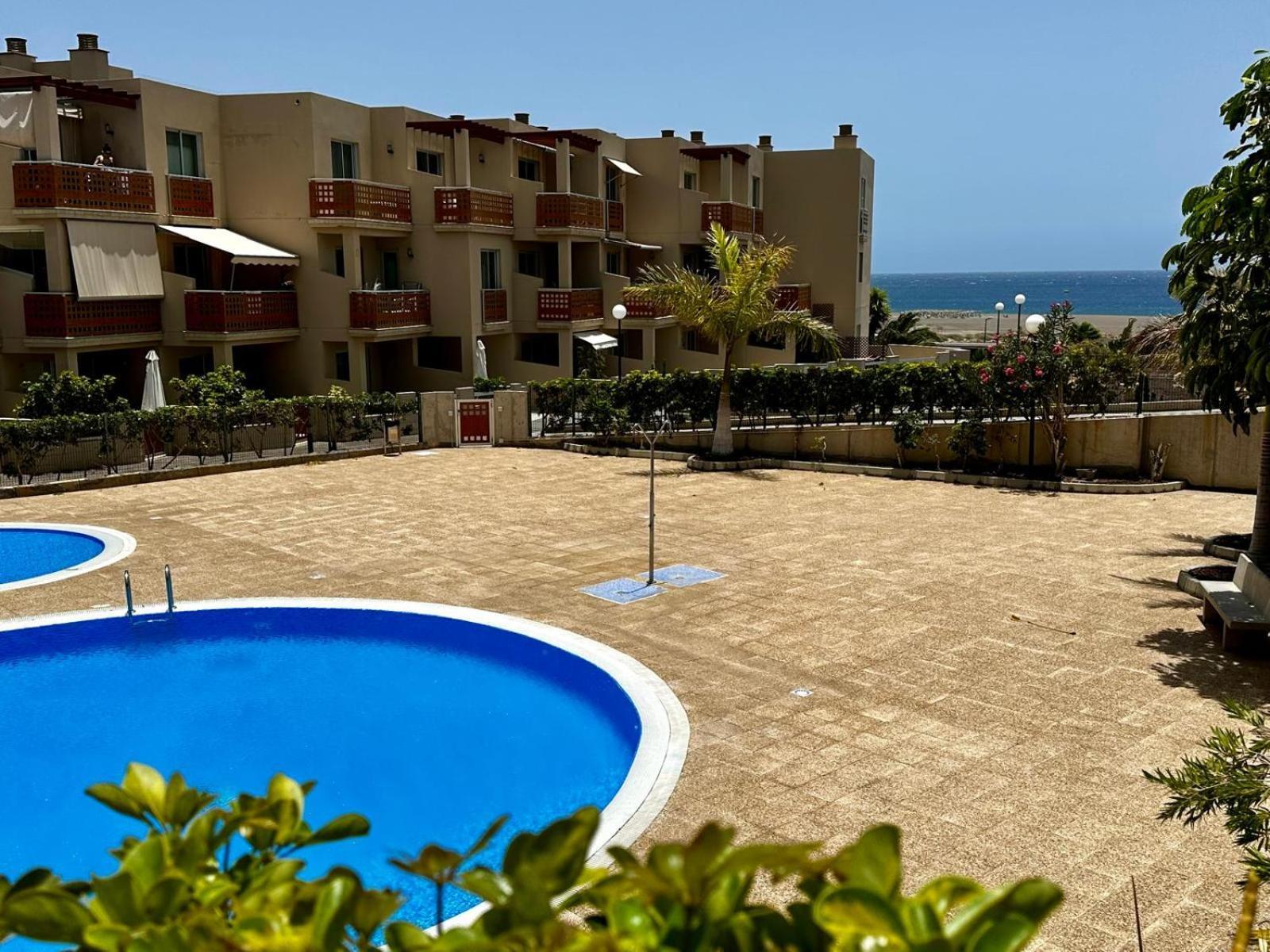 Flat In La Tejita, Medano Apartment Granadilla De Abona Luaran gambar